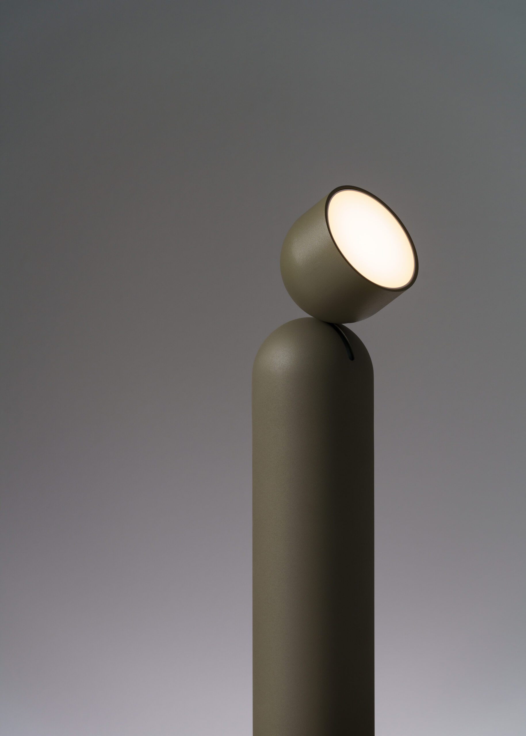 Vibia PLUSMINUS SOLO pé