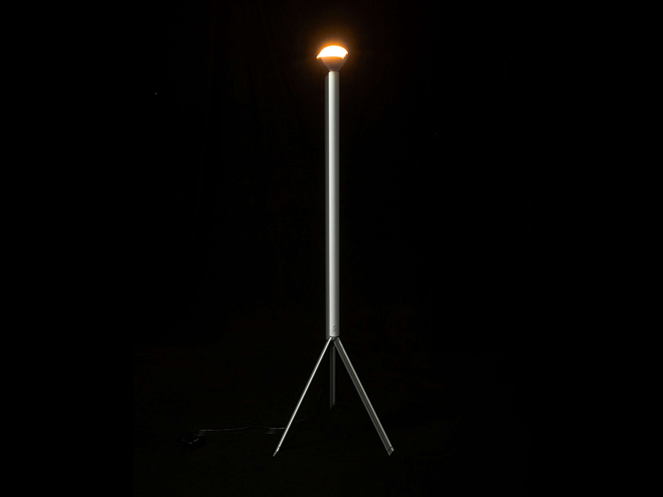 Flos LUMINATOR pé