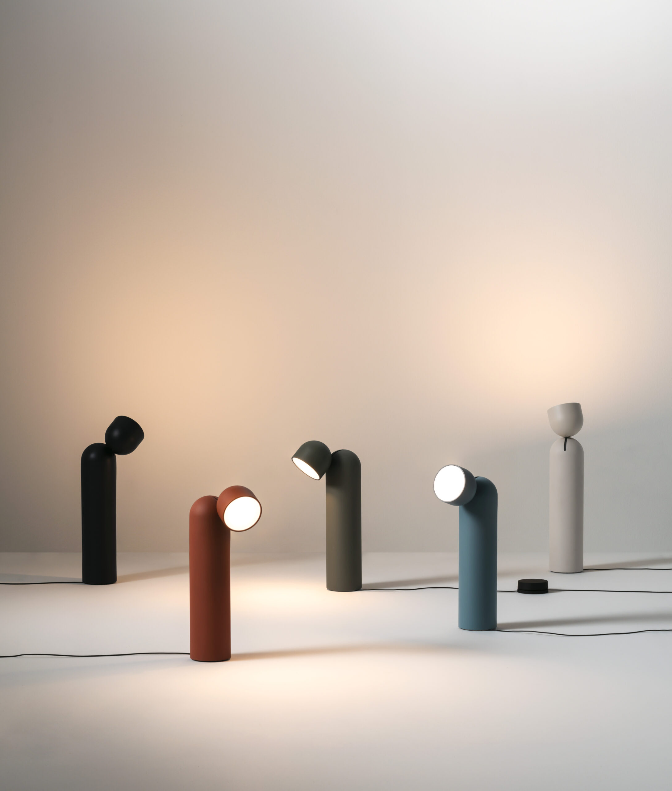 Vibia PLUSMINUS SOLO pé