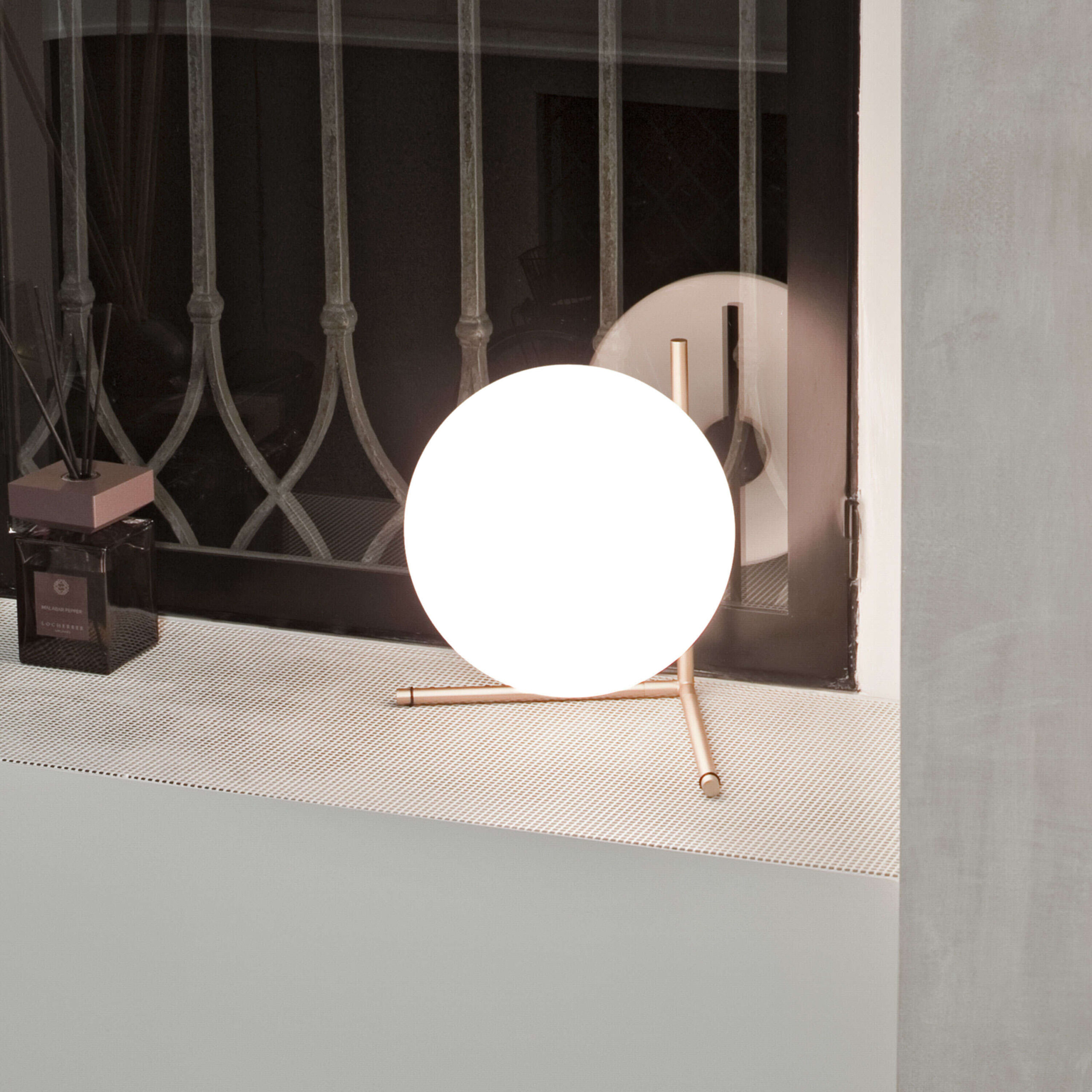 FLOS IC LightsT2 - Image 4