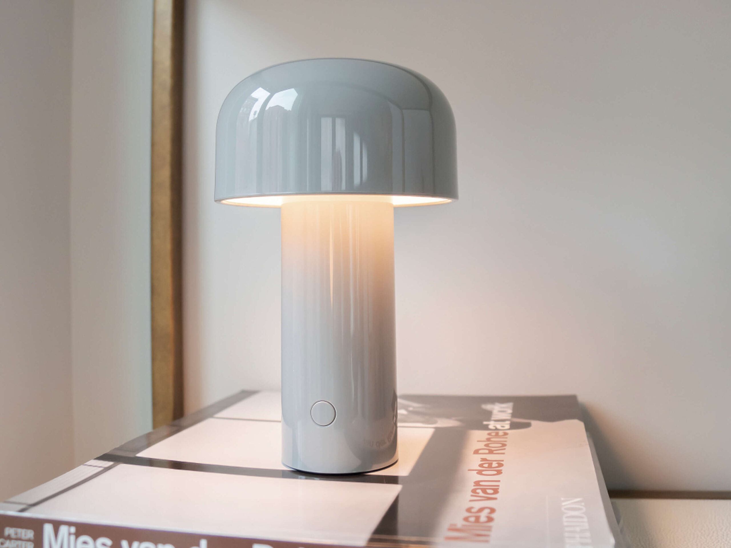 Flos BELLHOP mesa portátil - Image 23