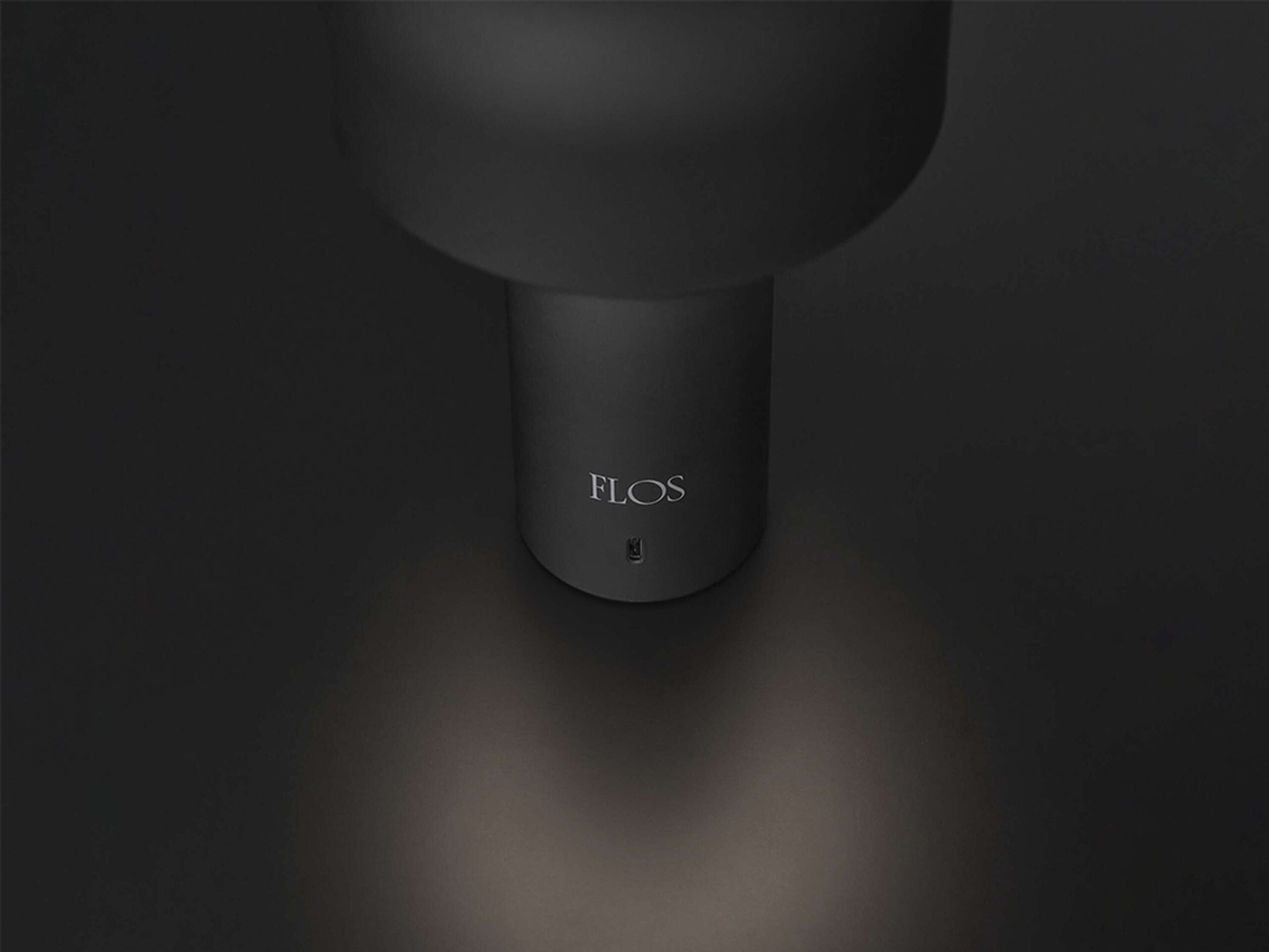 Flos BELLHOP mesa portátil - Image 5