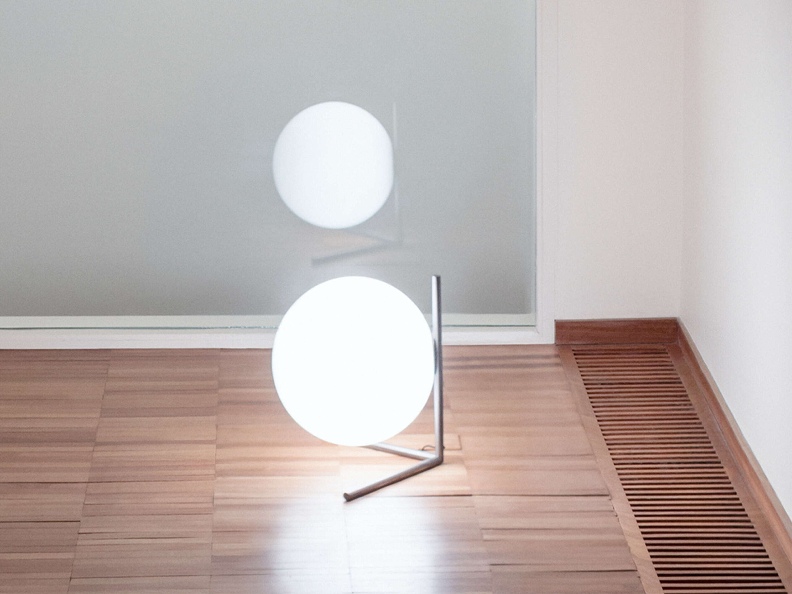 FLOS IC LightsT2 - Image 11